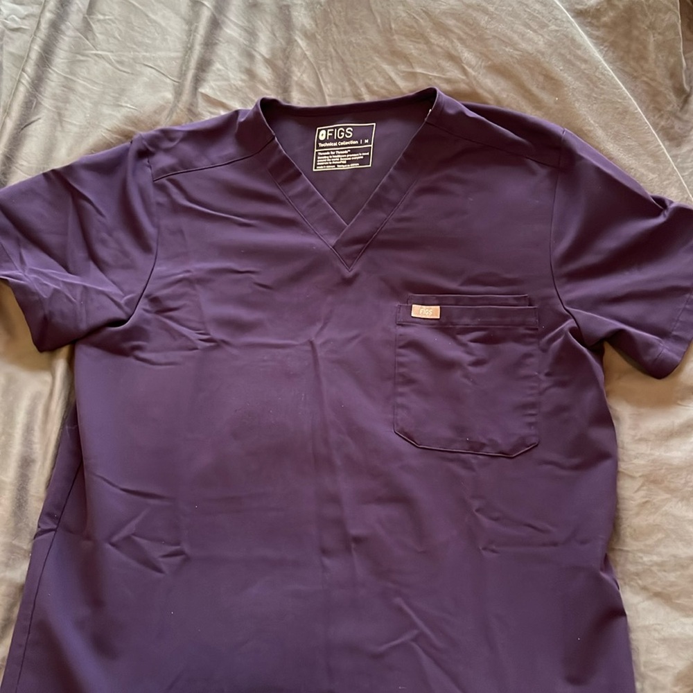 Figs men medium purple scrub top